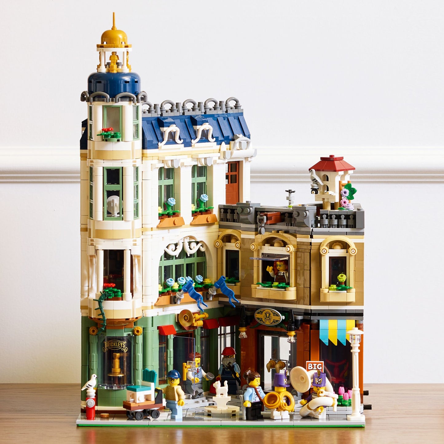 LEGO® ICONS Shopping Street 11371 (B&N Exclusive)